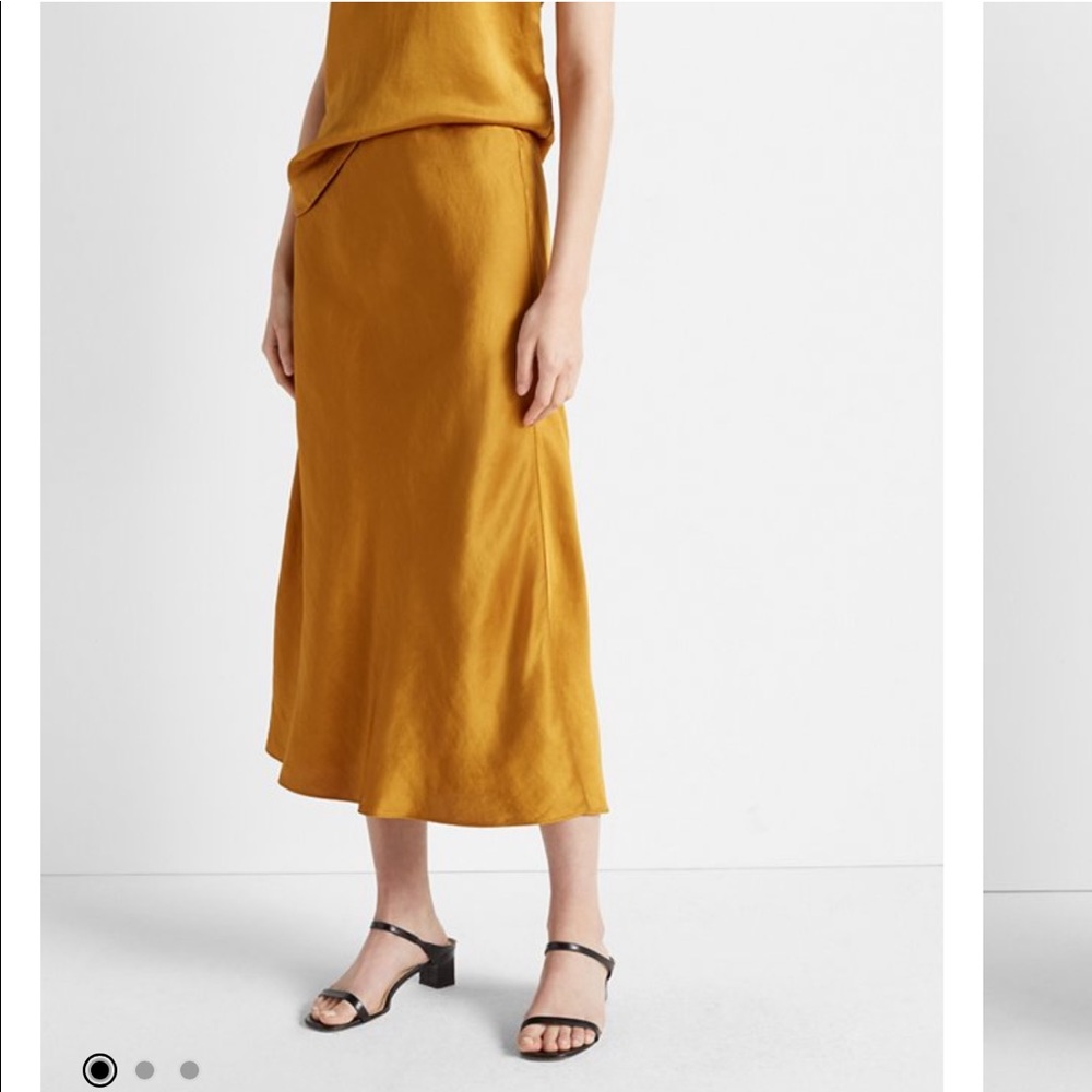 Club Monaco MIDI Skirt Size 2 - New with tag on